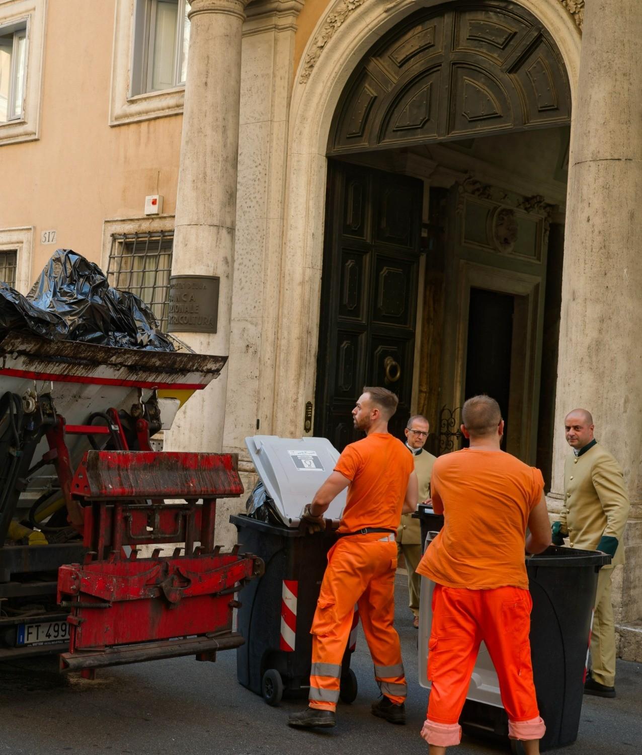 Italy garbage workers recover €1 million lottery ticket
